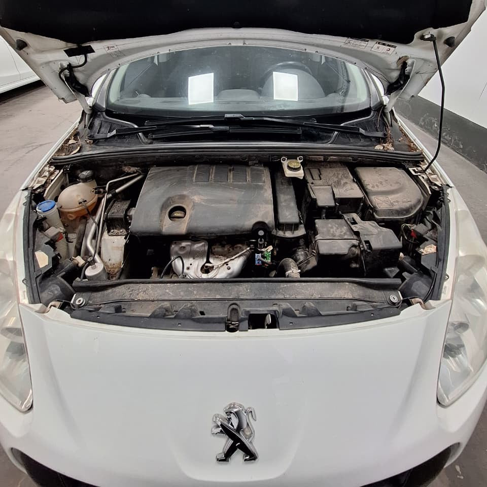 PEUGEOT 308 ALLURE 1.6 – 2013 – 138000 KM