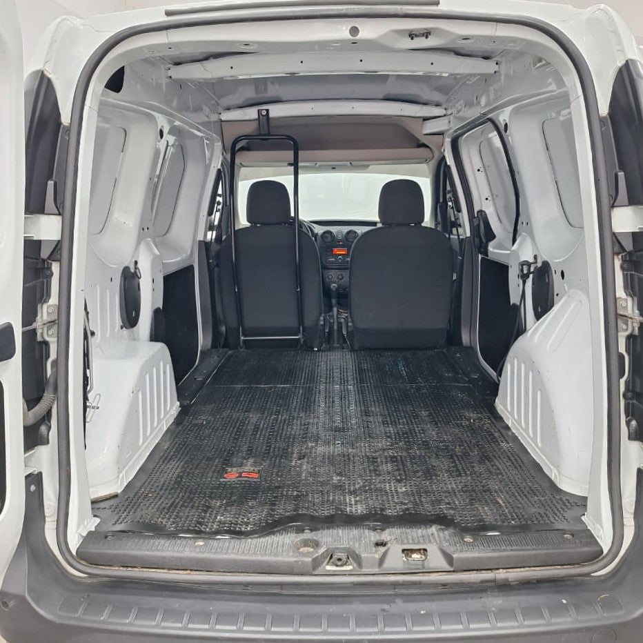 RENAULT KANGOO FURGÓN – 2023 – 26.000 KMS