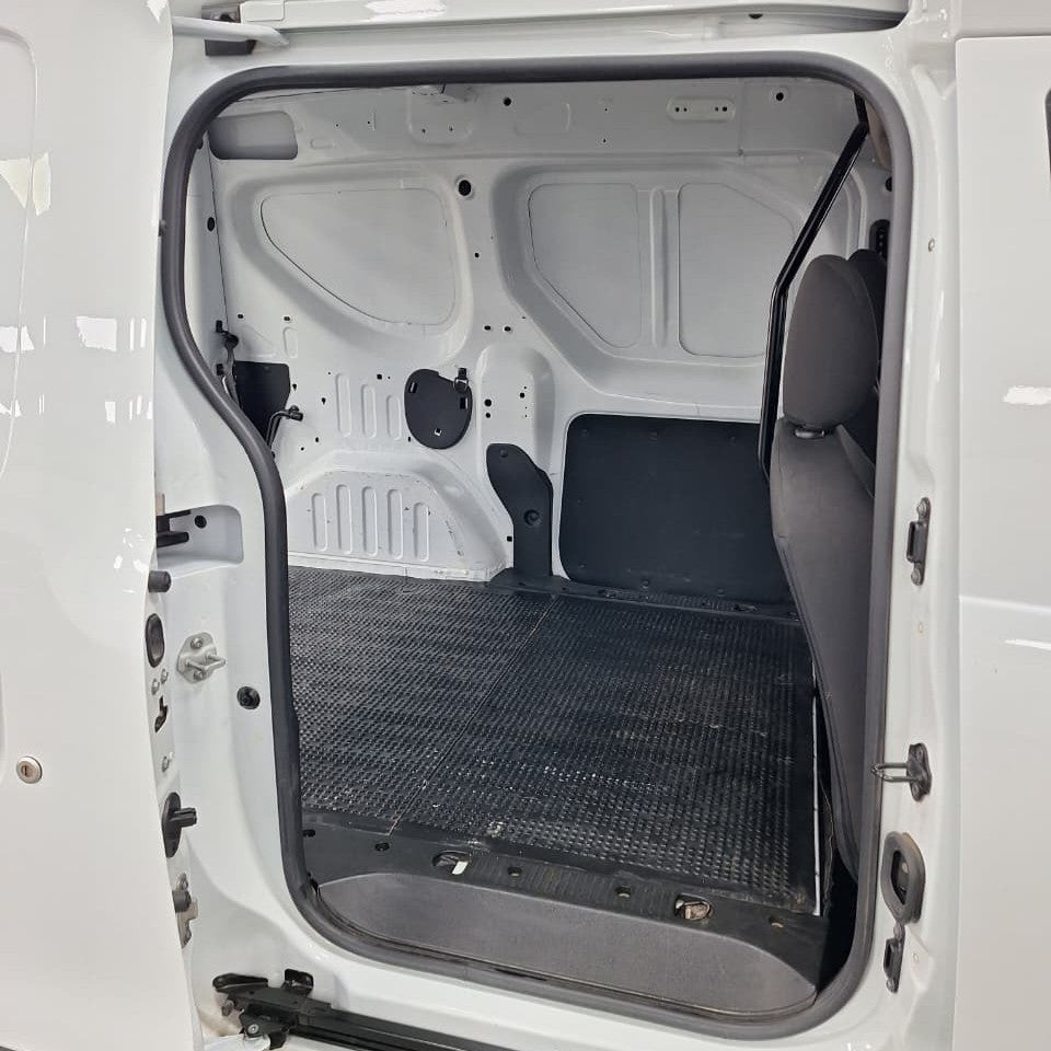 RENAULT KANGOO FURGÓN – 2023 – 26.000 KMS