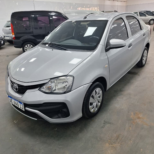 TOYOTA ETIOS X 1.5 MT – 2021 – 81000 KMS - Belacar