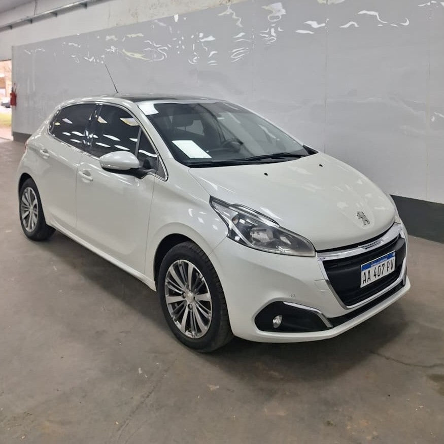 PEUGEOT 208 FELINE 1.6 – 2016 – 69000 KM