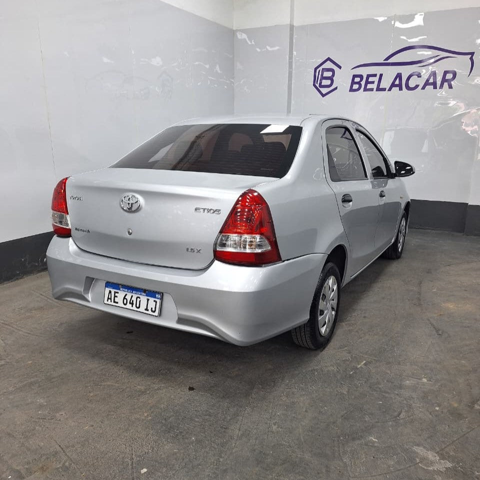 TOYOTA ETIOS X 1.5 MT – 2021 – 81000 KMS - Belacar