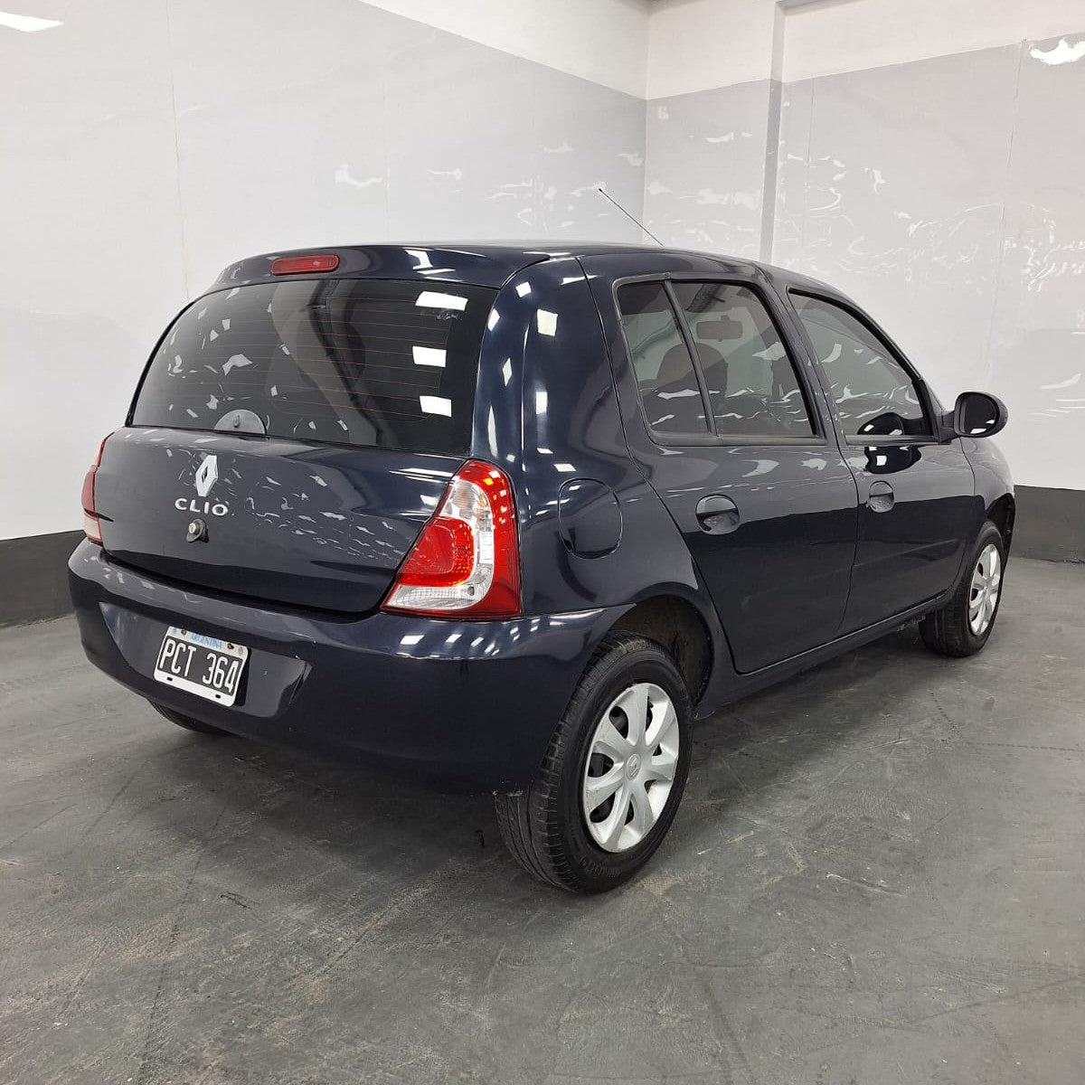 RENAULT CLIO MIO CONFORT - 2015 -  179.000 KMS - Belacar