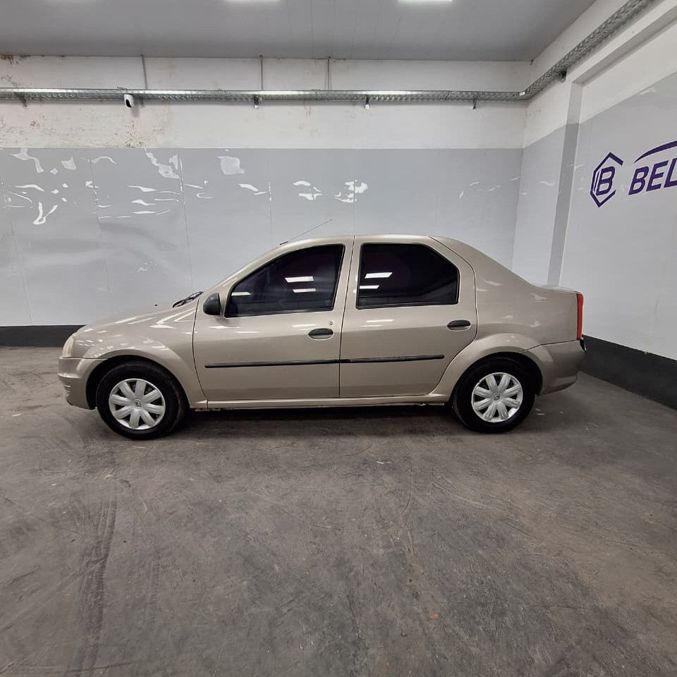 RENAULT LOGAN PACK II - 2013 - 211.000 KMS - Belacar