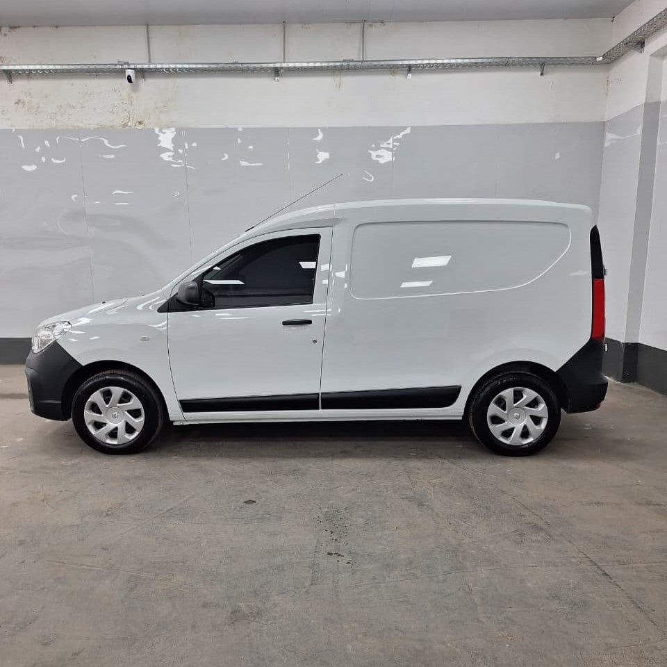 RENAULT KANGOO FURGÓN – 2023 – 26.000 KMS