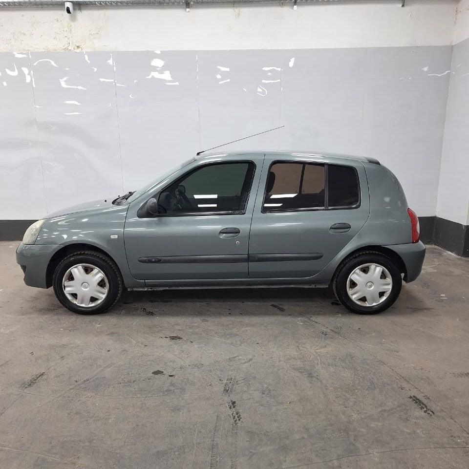 RENAULT CLIO ATH CD 5P – 2006 - &nbsp;185.000 KMS