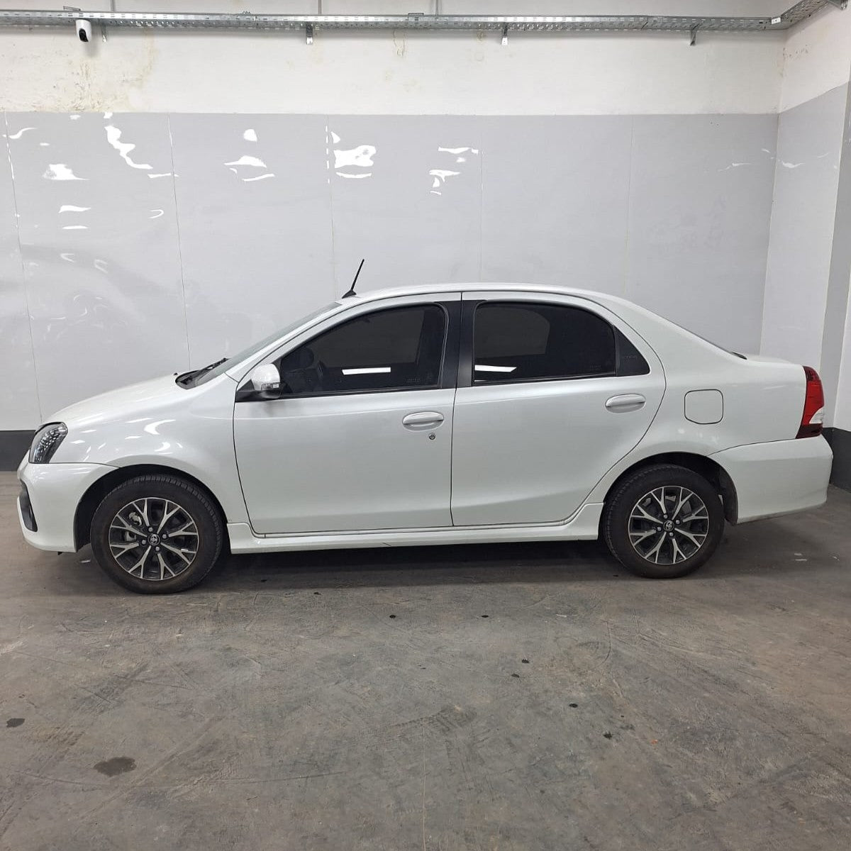 TOYOTA ETIOS XLS 1.5 MT – 2020 – 28000 KMS - Belacar