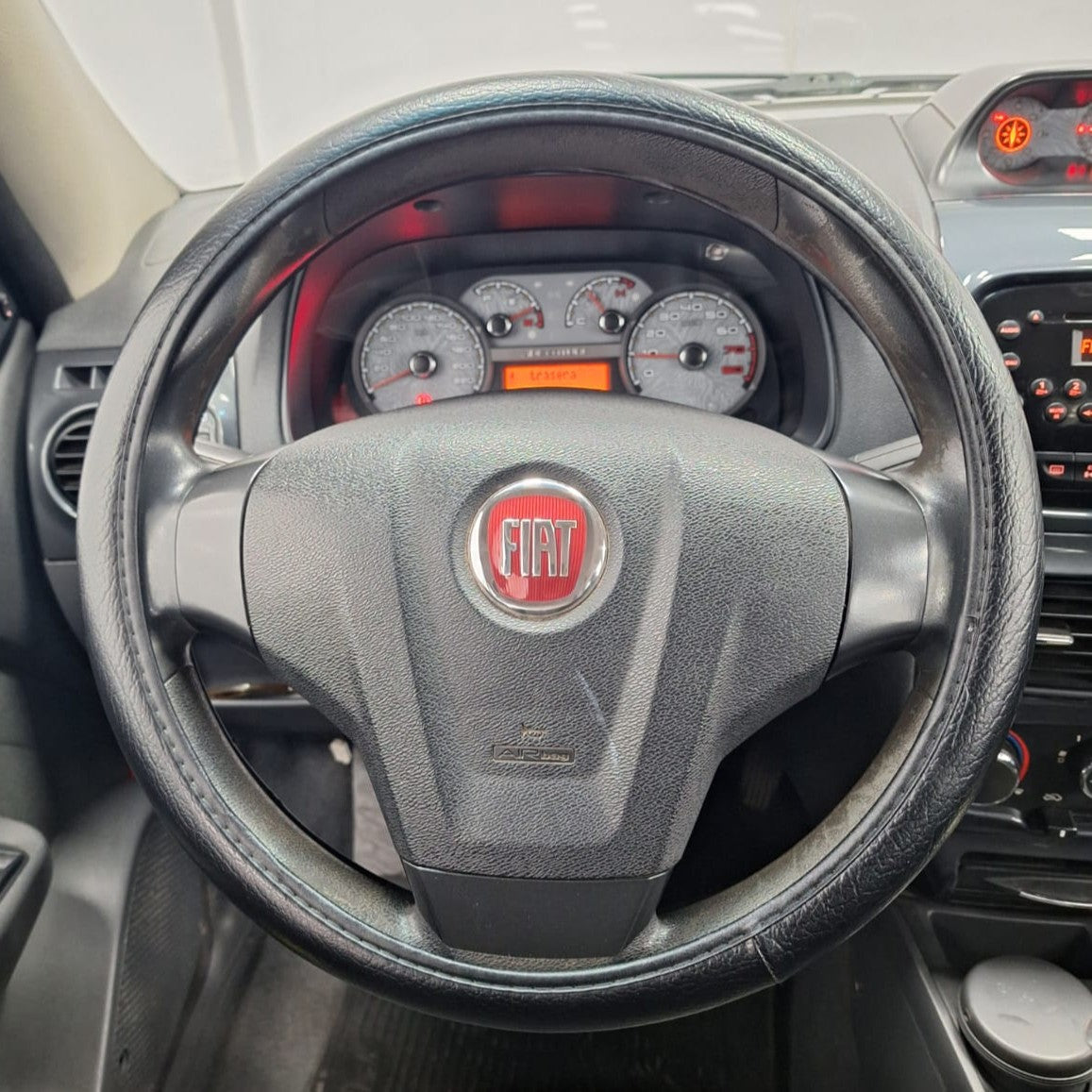 FIAT PALIO WEEKEND LOCKER SEG - 2014 - 135.000 KM - Belacar
